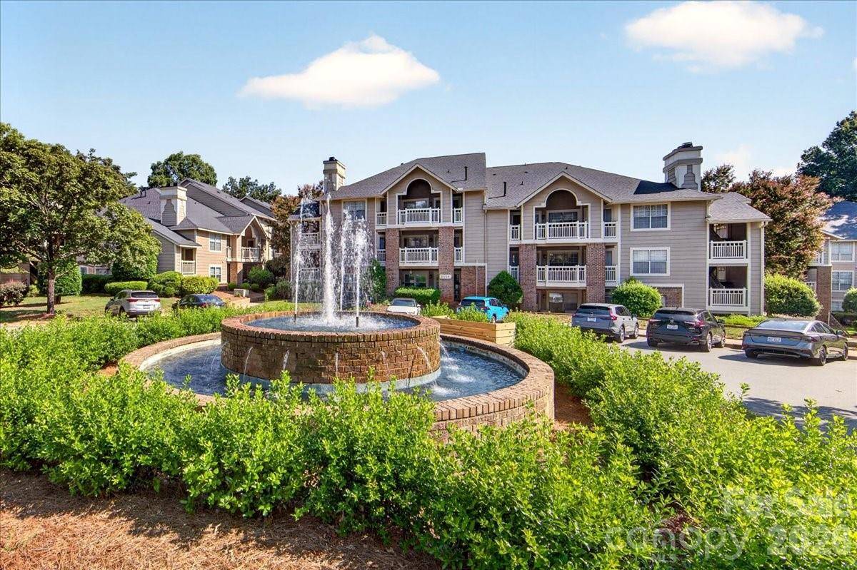 5011 Sharon RD #N, Charlotte, NC 28210