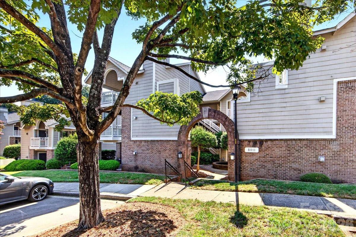 5011 Sharon RD #N, Charlotte, NC 28210