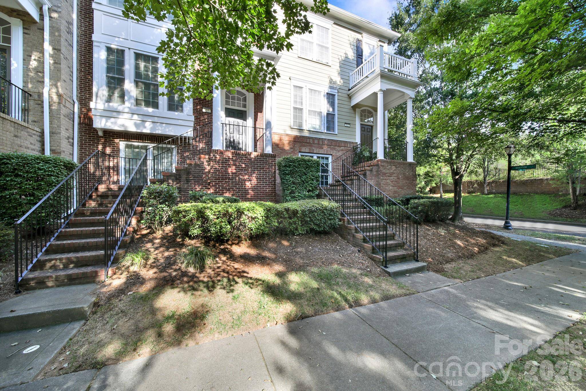 927 Lyndley DR, Fort Mill, SC 29708