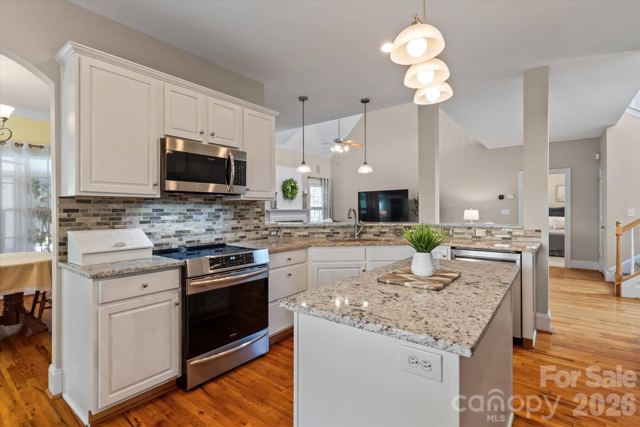 6168 Neptune DR, Denver, NC 28037