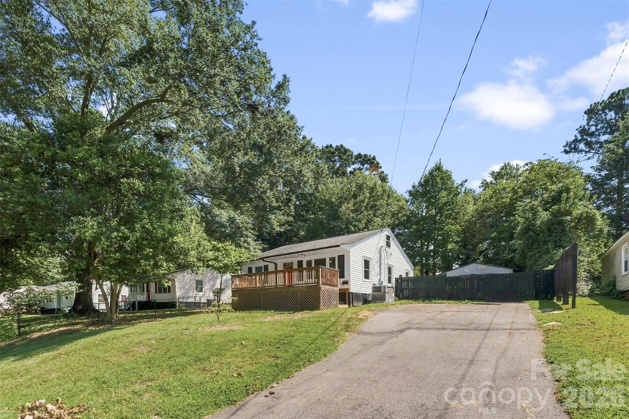816 S Weldon ST, Gastonia, NC 28052