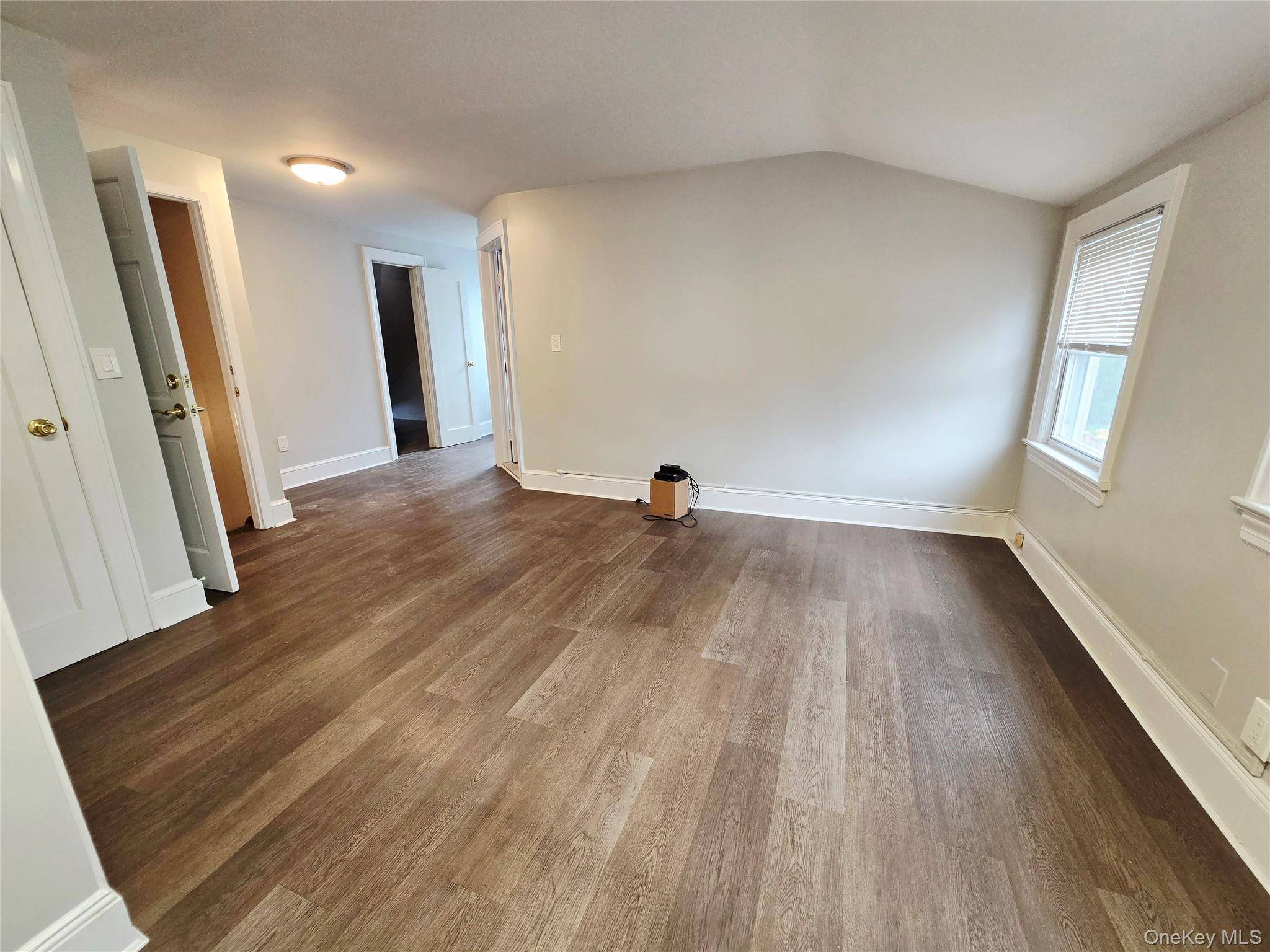 190 Bryant AVE #2, Floral Park, NY 11001