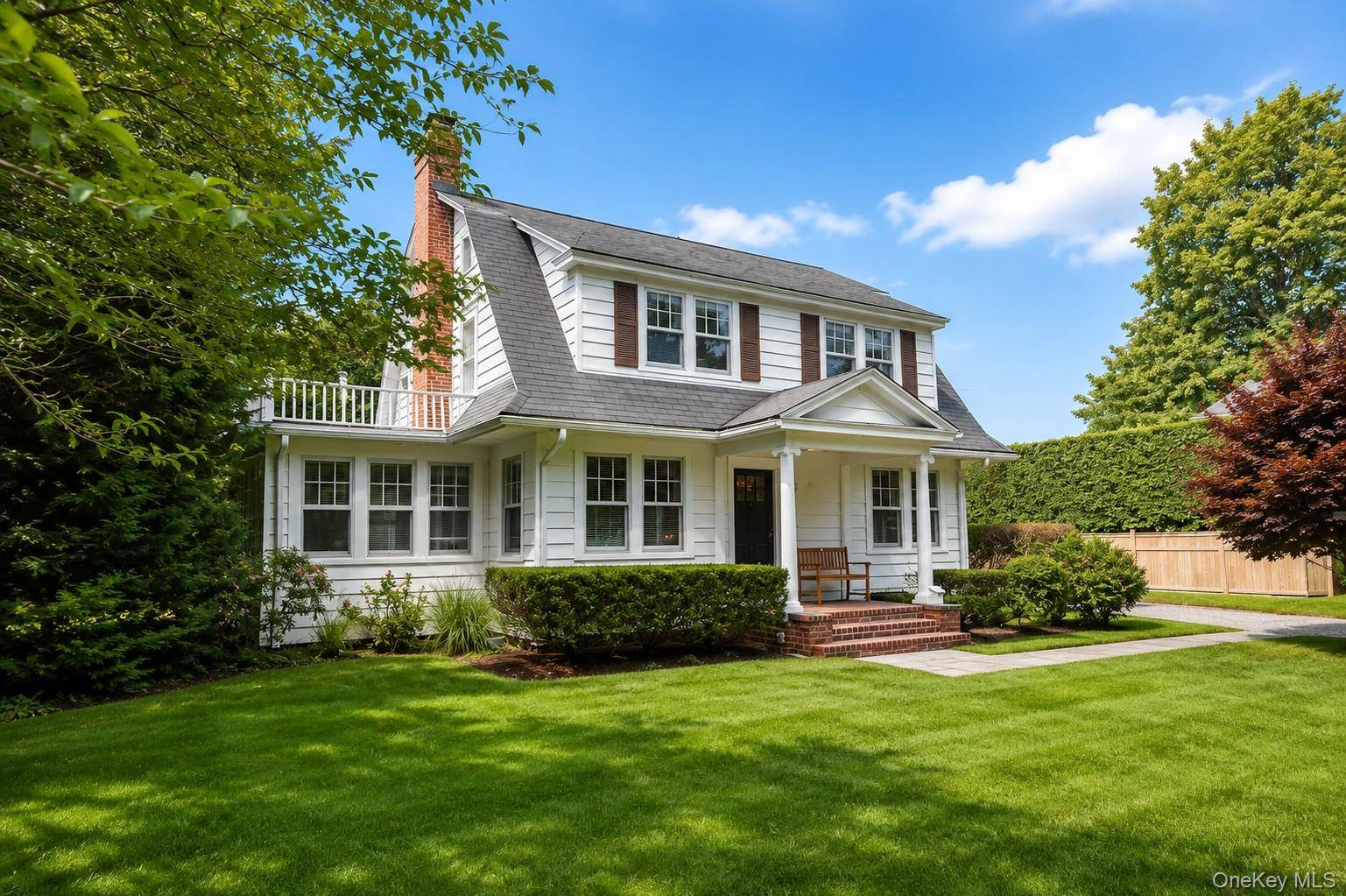11 Hulse ST, Bellport Village, NY 11713