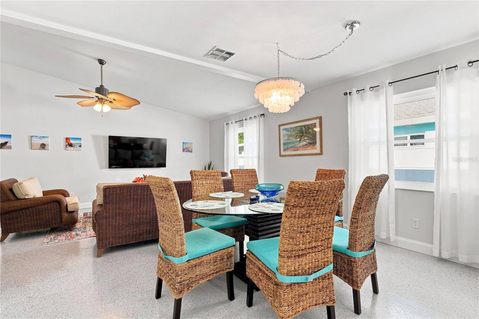 2060 6TH ST, Sarasota, FL 34237