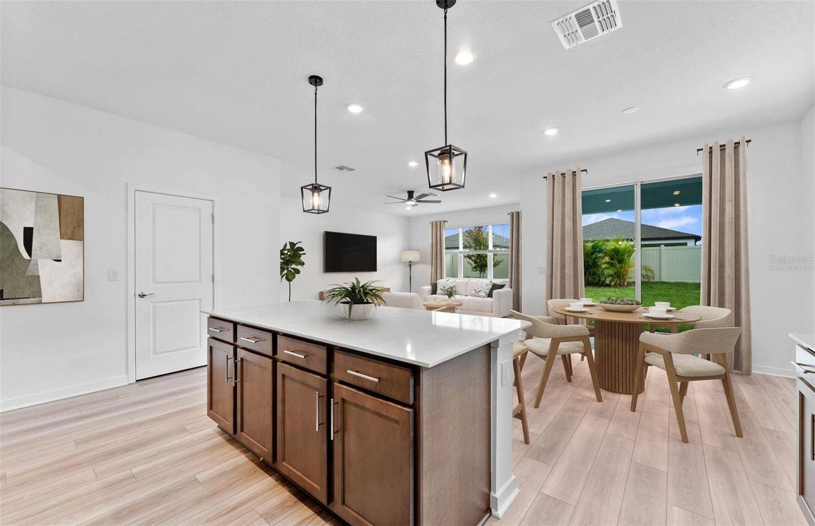 9883 HICKORY PINES AVE, Riverview, FL 33578