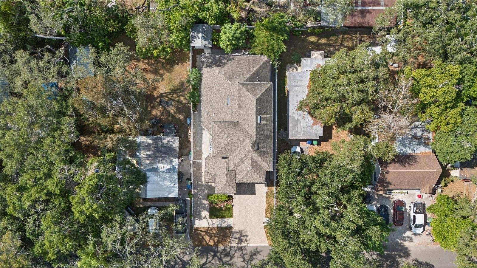 8914 N LYNN AVE, Tampa, FL 33604