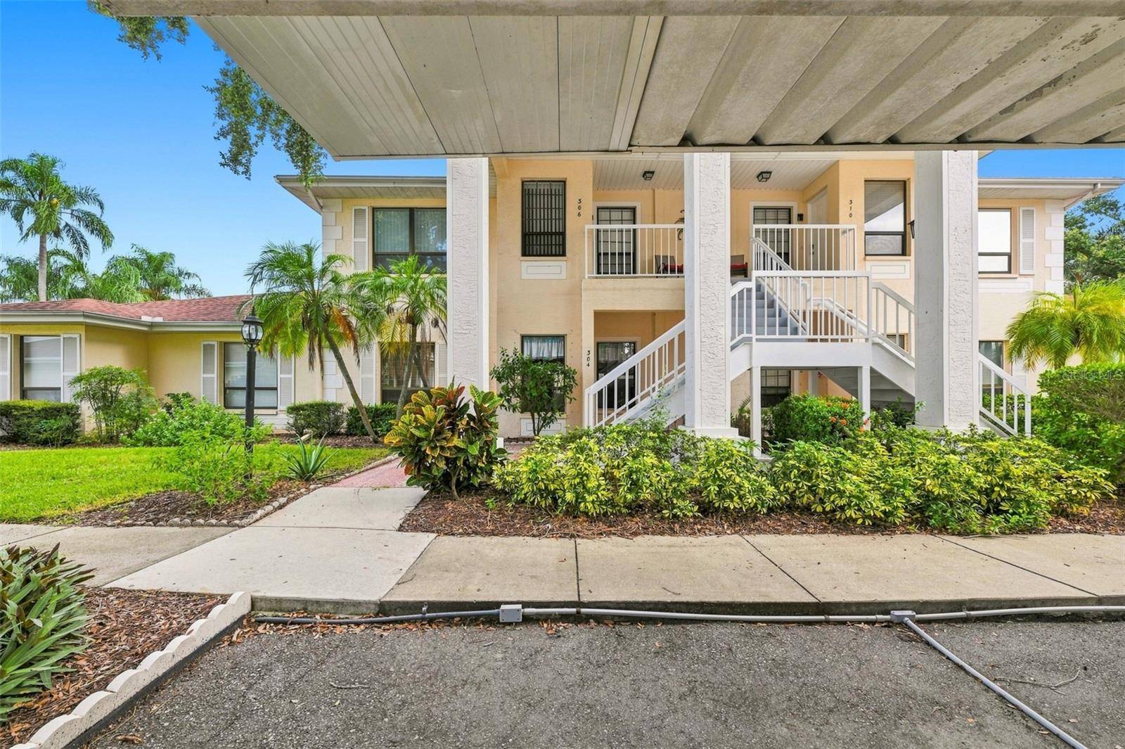 304 KELSEY WAY, Sun City Center, FL 33573