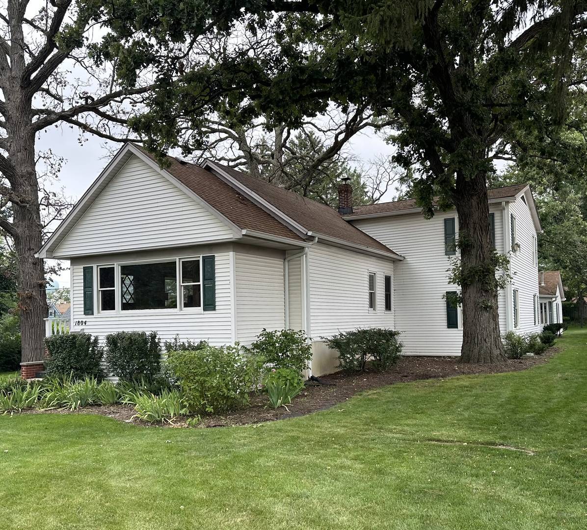 1804 Chapel CT, Northbrook, IL 60062