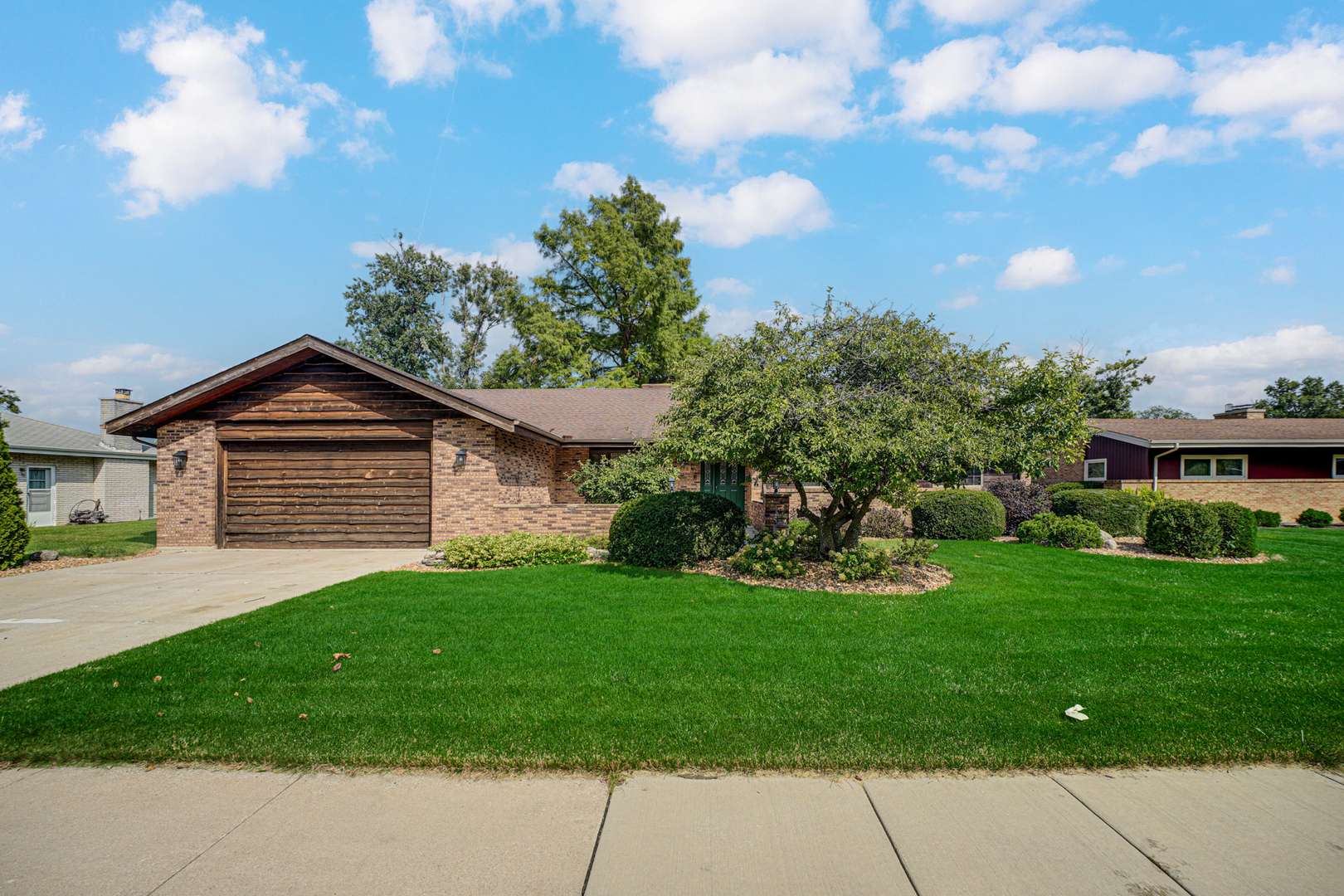 873 Damico DR, Chicago Heights, IL 60411