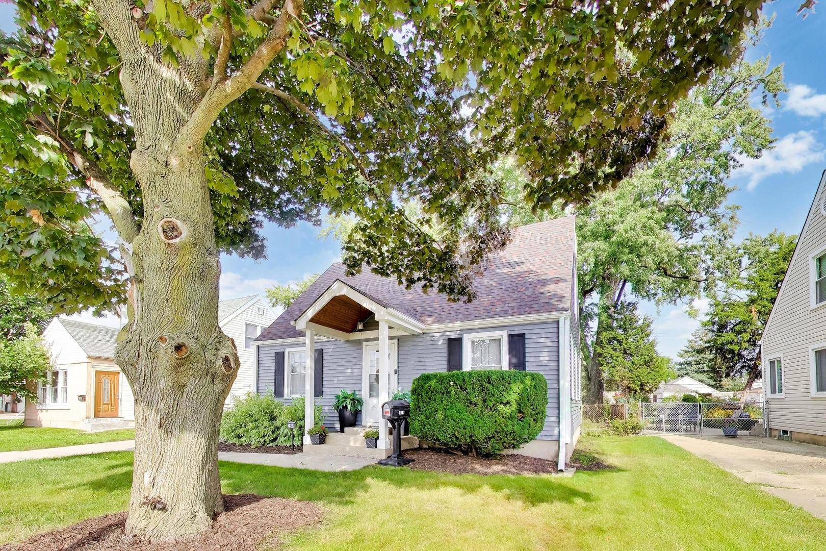 2807 Scott ST, Franklin Park, IL 60131