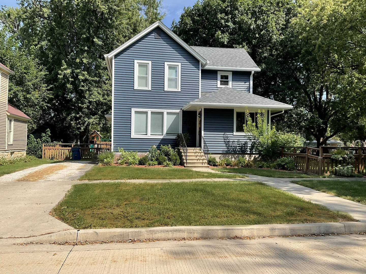 406 E Chippewa ST, Dwight, IL 60420