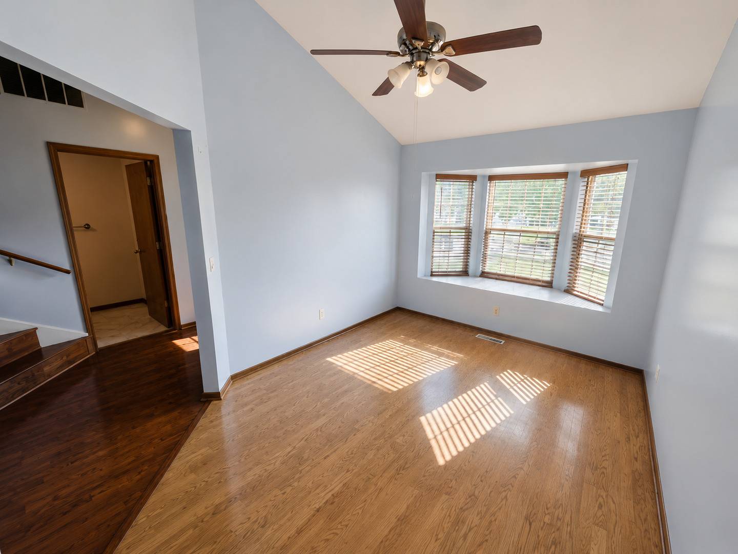 125 Hamlet CIR, Montgomery, IL 60538