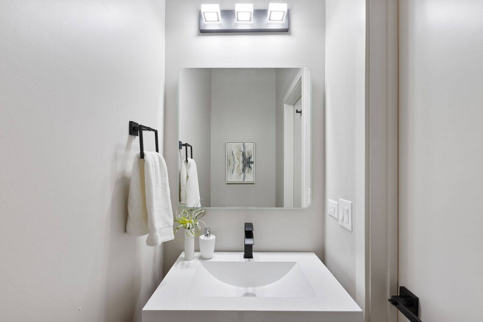 5689 N Lincoln AVE #4S, Chicago, IL 60659