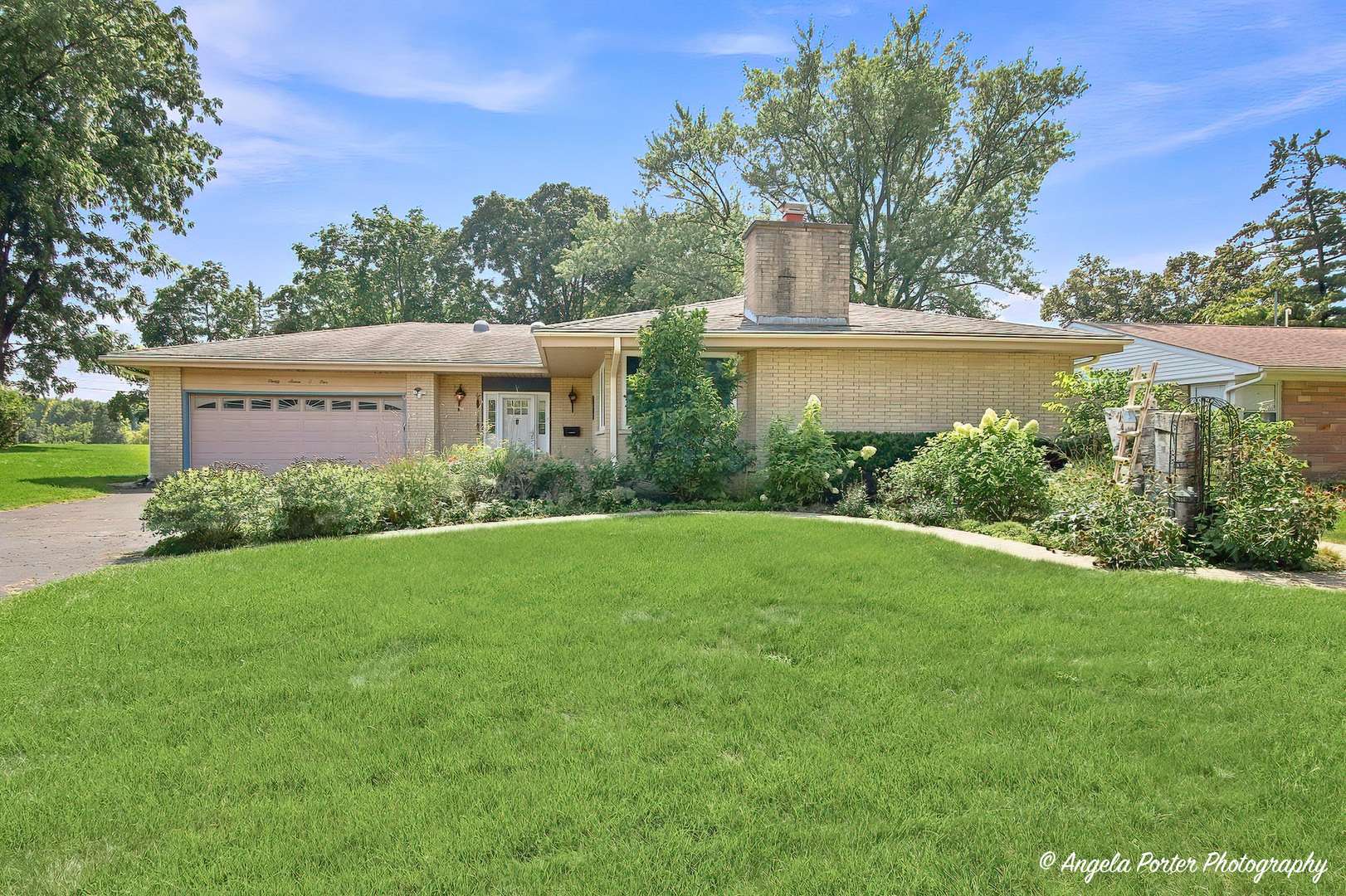 3705 W Young ST, Mchenry, IL 60050