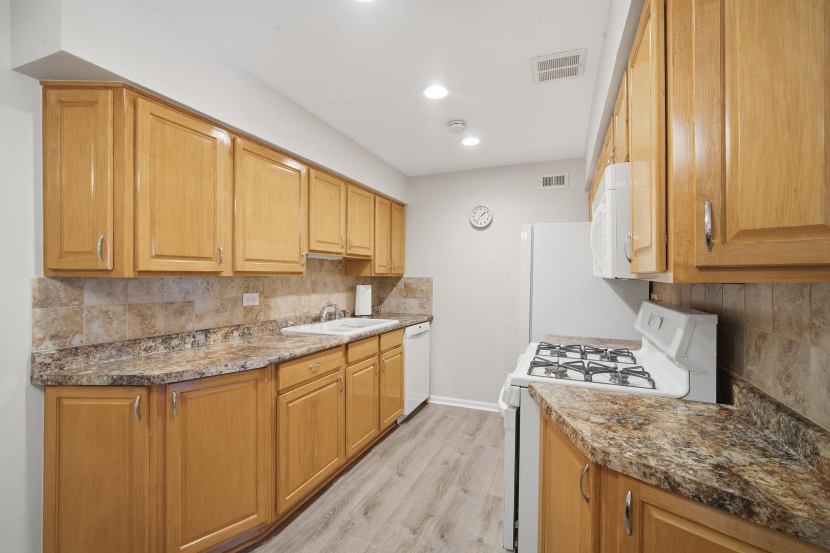 1531 N Windsor DR #309, Arlington Heights, IL 60004