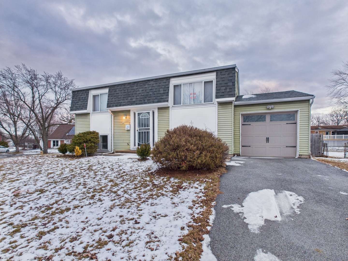 17681 Country Club DR, Country Club Hills, IL 60478