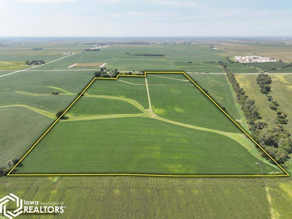 6106 Wapello Ave SE, Lone Tree, IA 52755