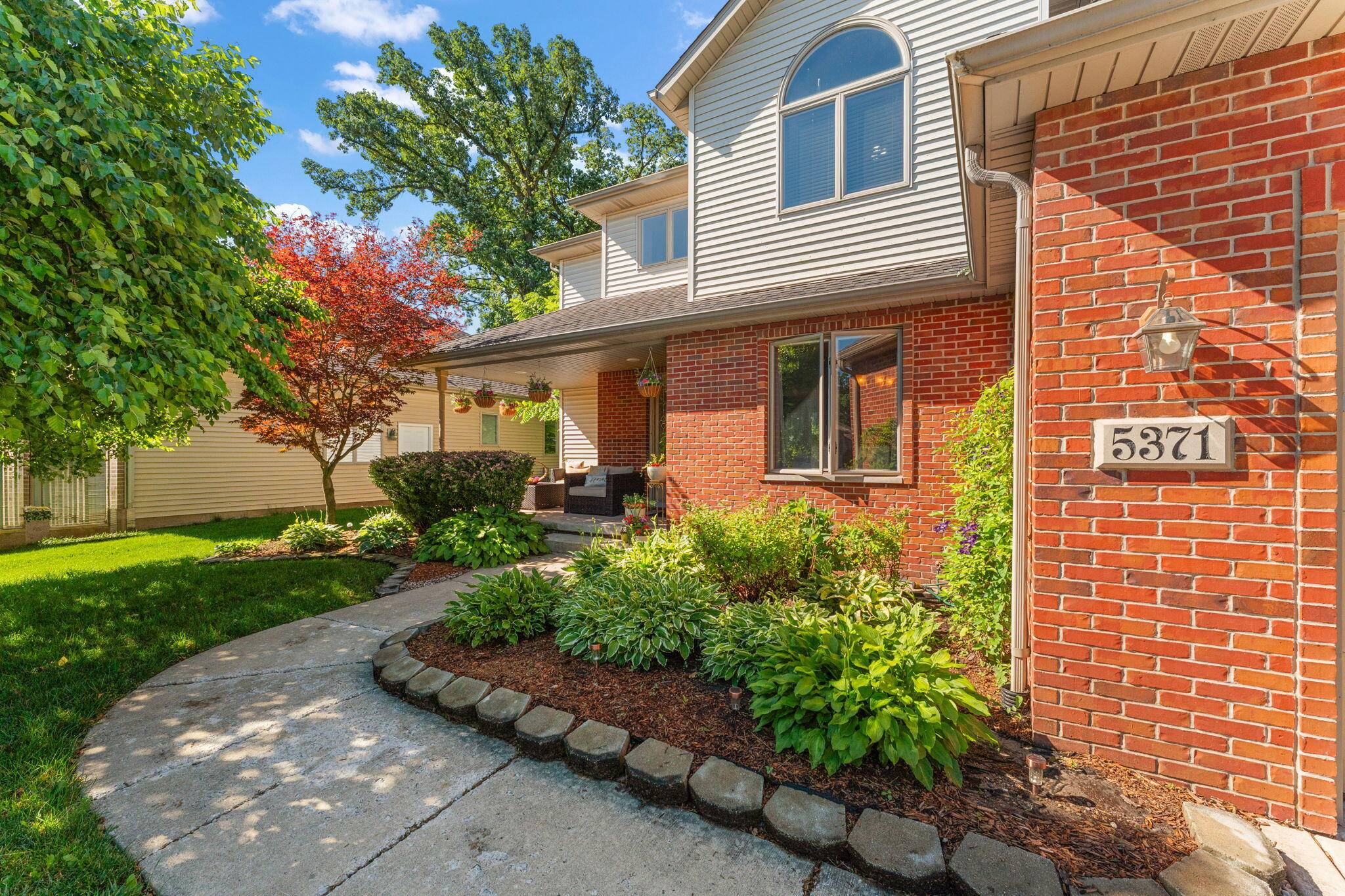 5371 72nd Avenue, Schererville, IN 46375