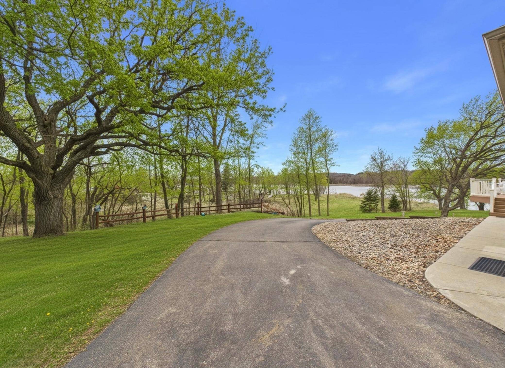18559 Empire TRL, Burtrum, MN 56318