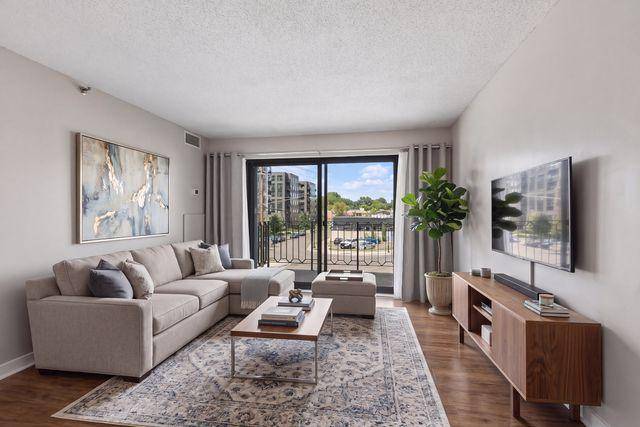 3131 Excelsior BLVD #212, Minneapolis, MN 55416