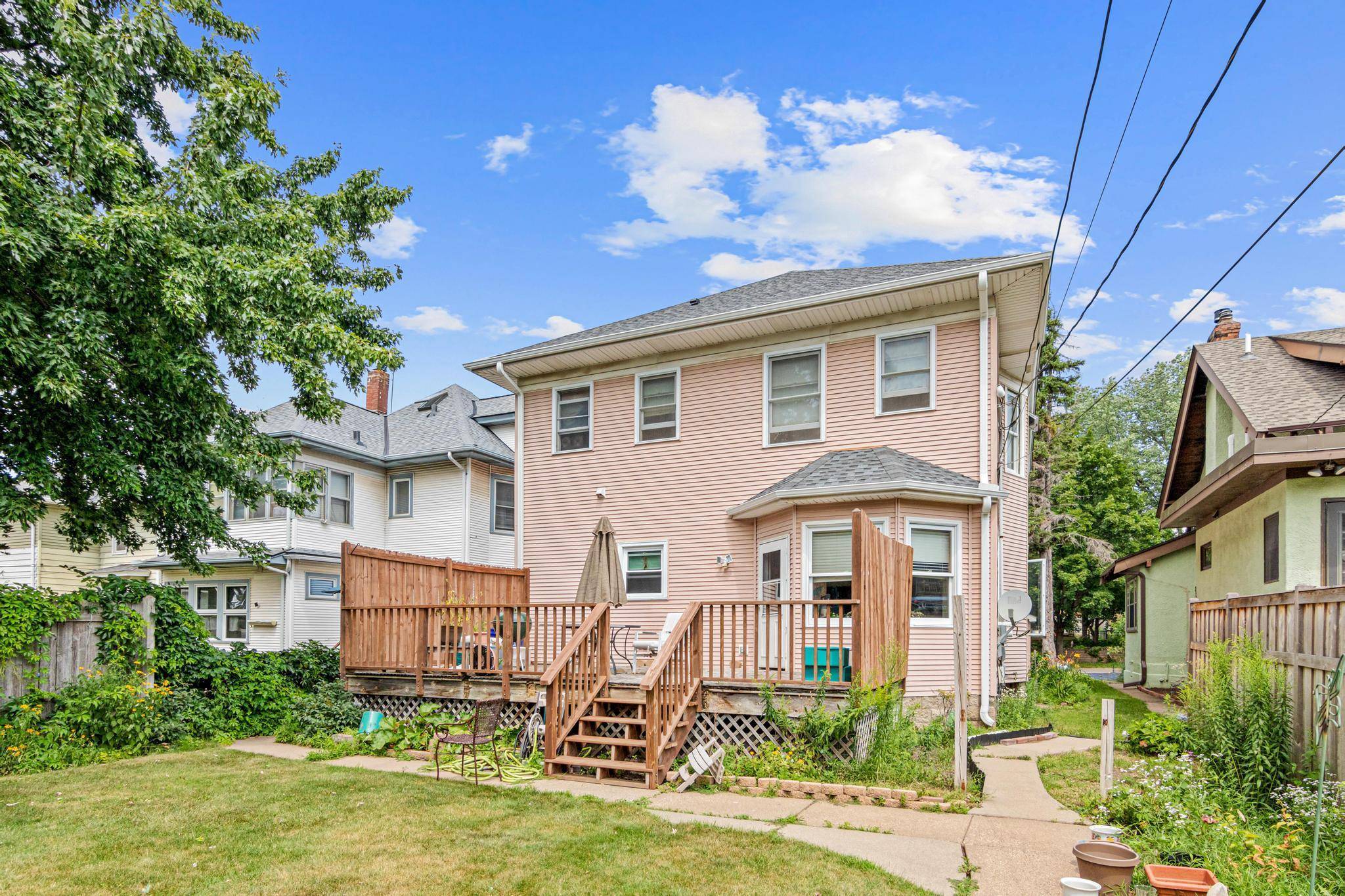 1870 Laurel AVE, Saint Paul, MN 55104