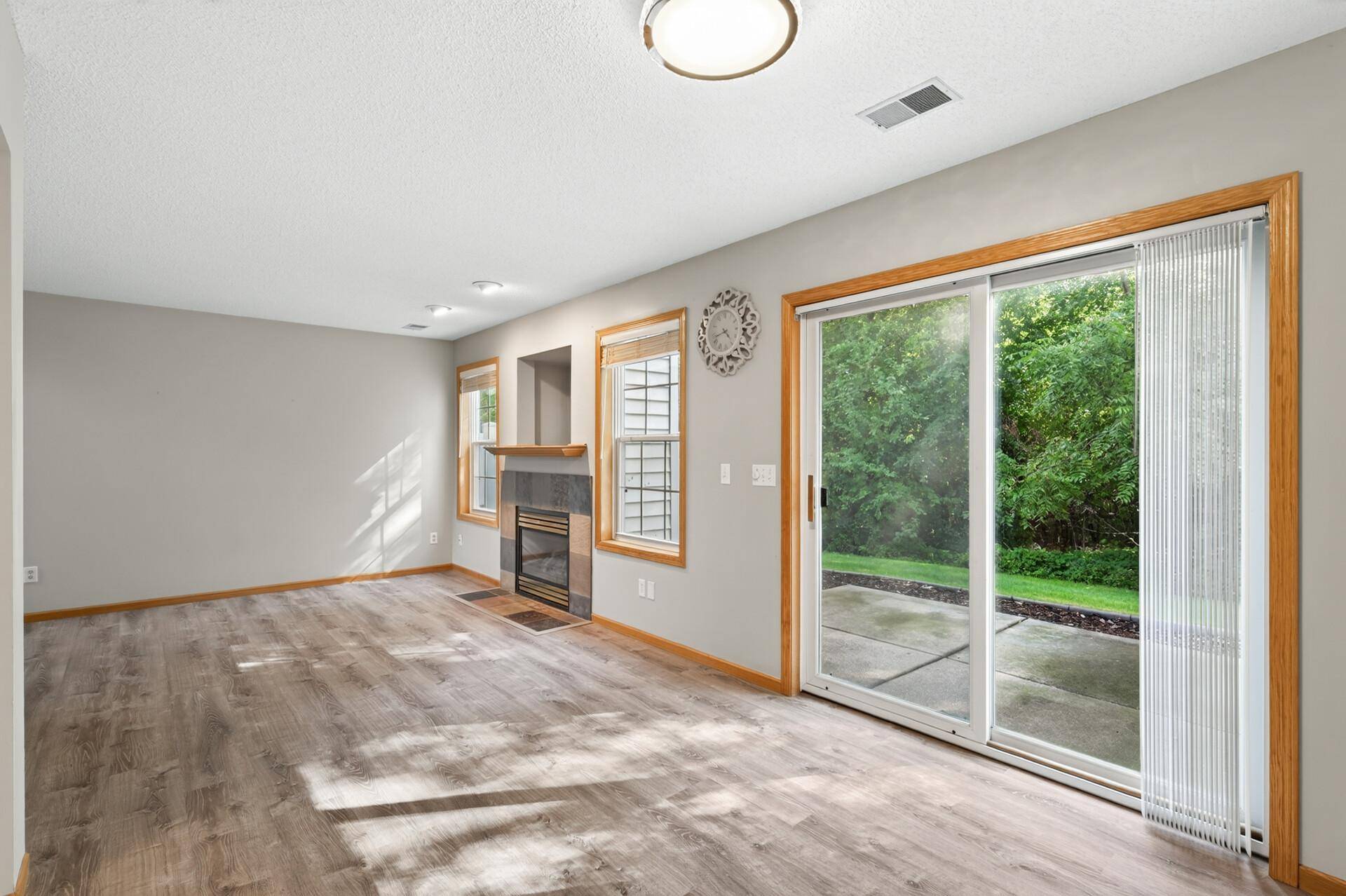 9236 Merrimac LN N, Maple Grove, MN 55311
