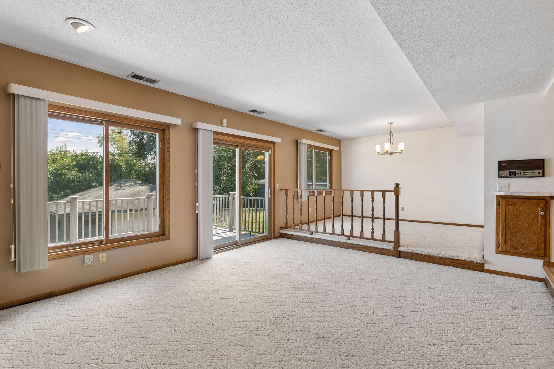 1528 Aquila AVE N, Golden Valley, MN 55427