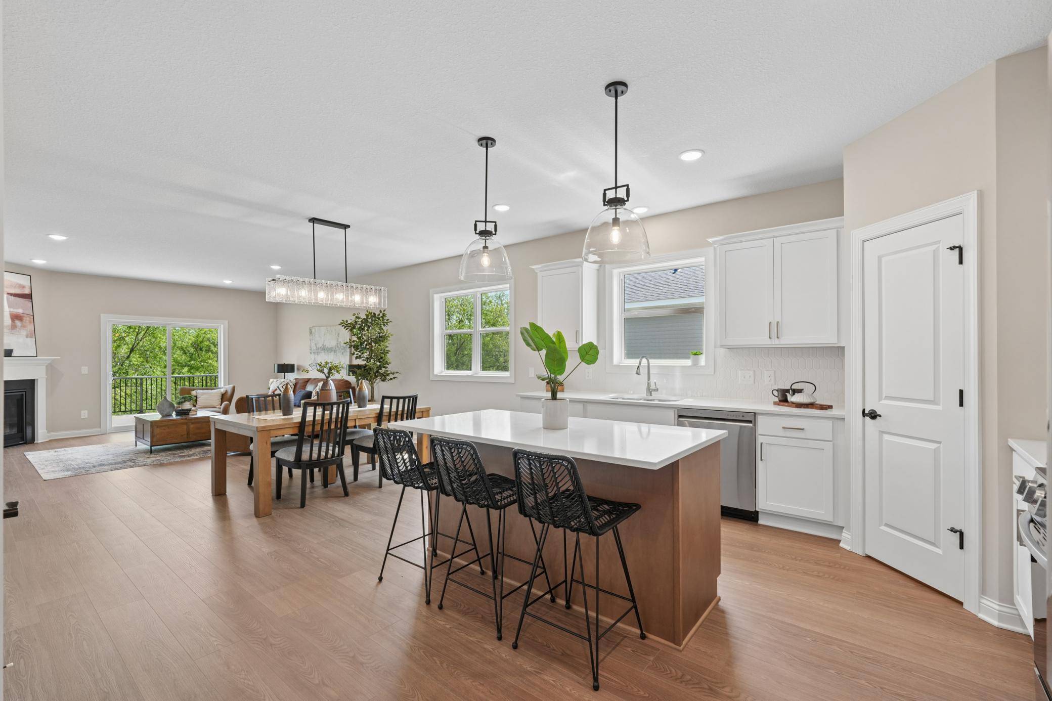 9815 Pinehurst DR, Elko New Market, MN 55020