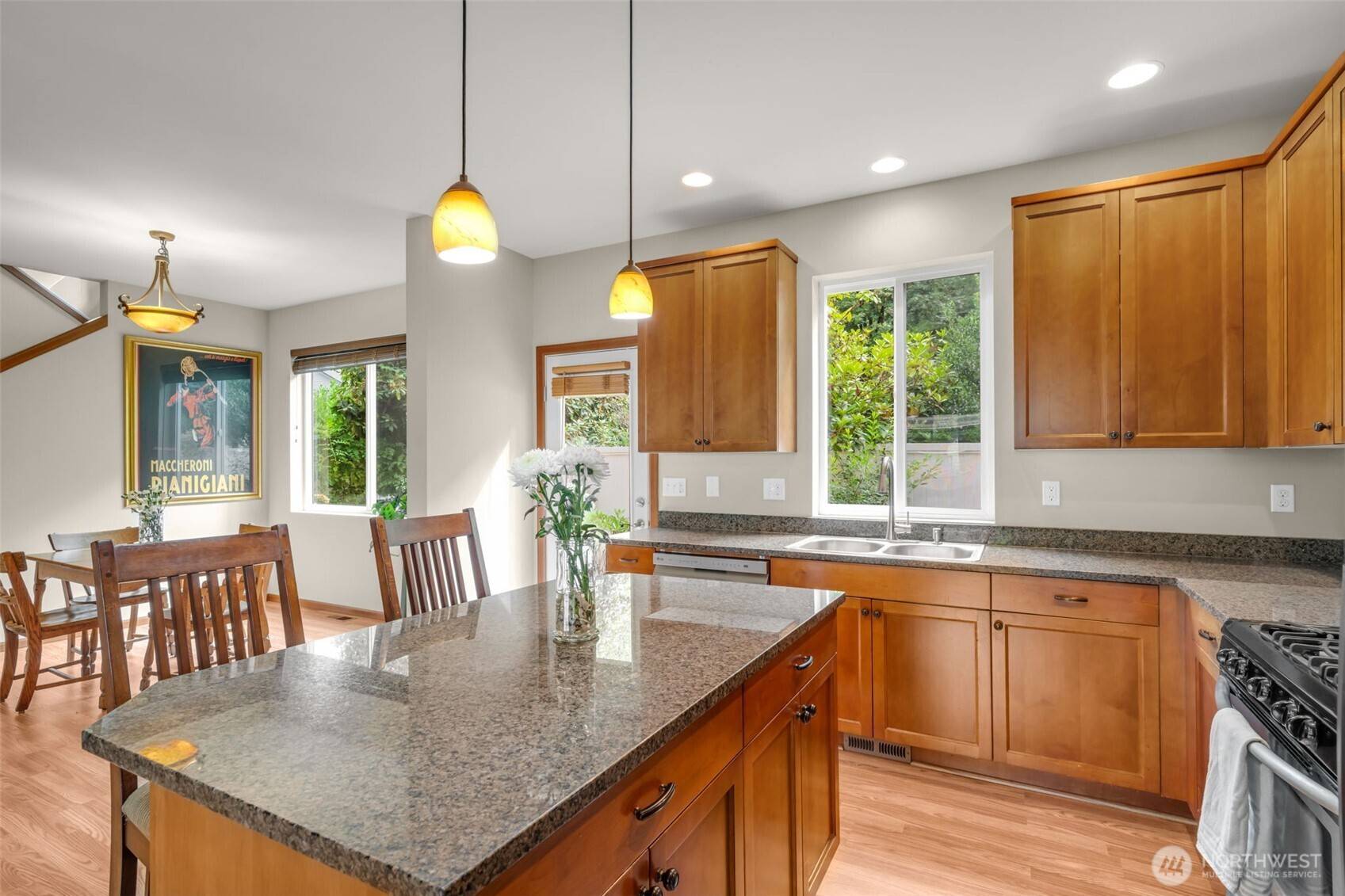 160 6th AVE SE, Issaquah, WA 98027