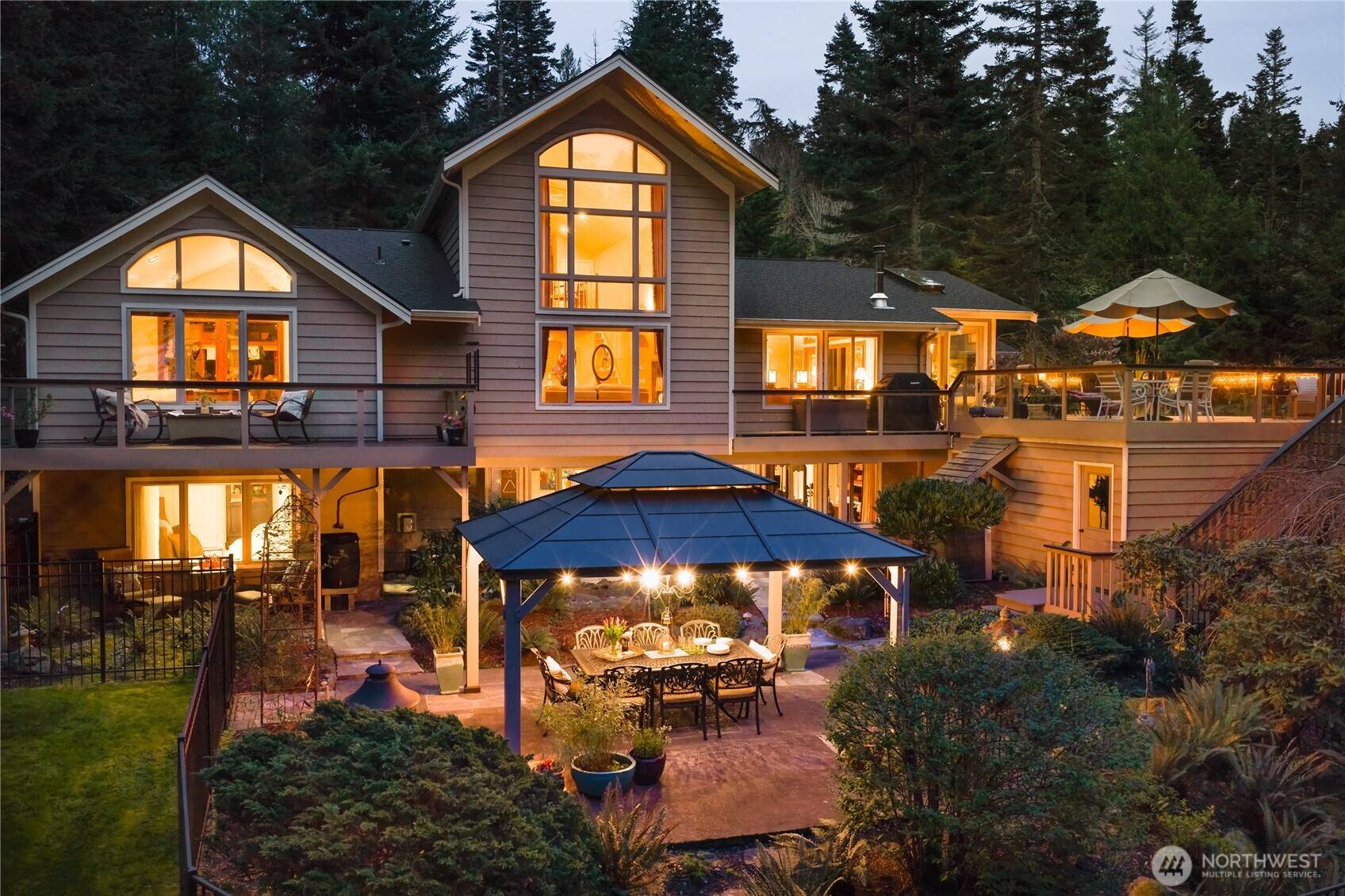 4141 Edith Point RD, Anacortes, WA 98221