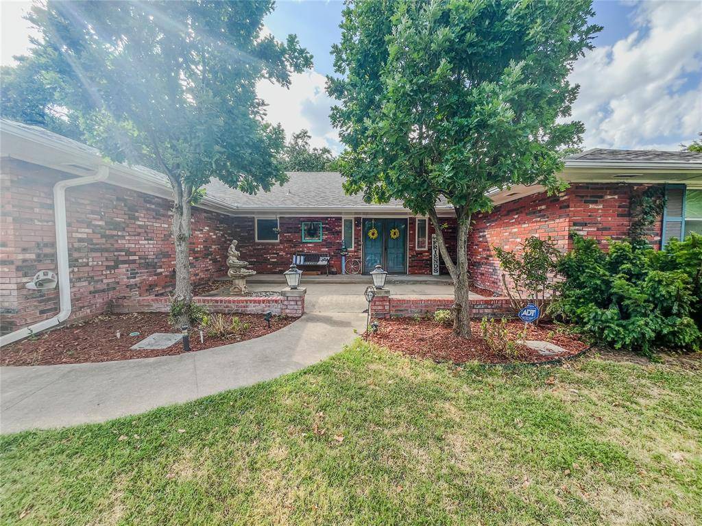 3401 Carriage WAY, Edmond, OK 73013