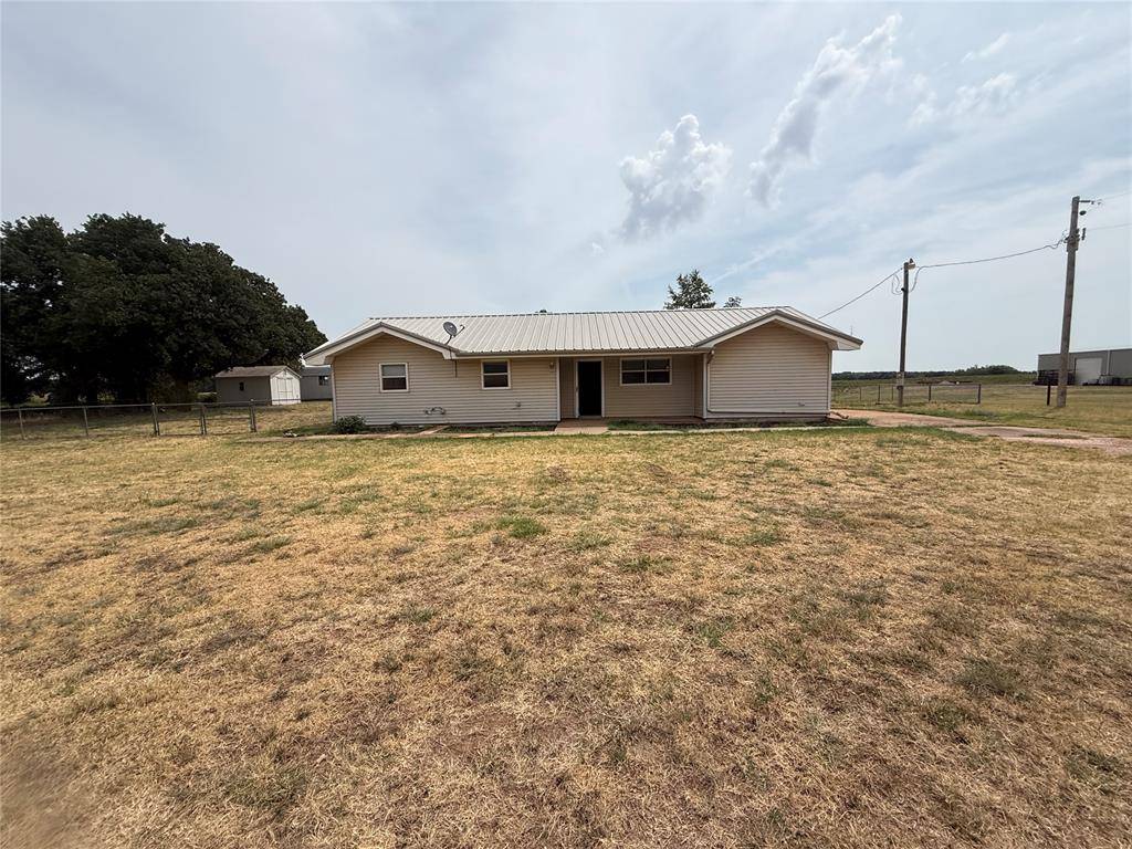 14643 N 2950 RD, Dover, OK 73734