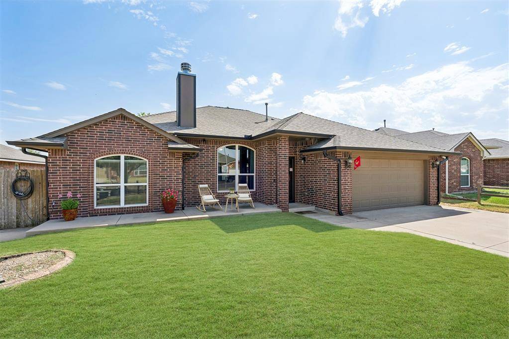 11520 SW 11th ST, Yukon, OK 73099