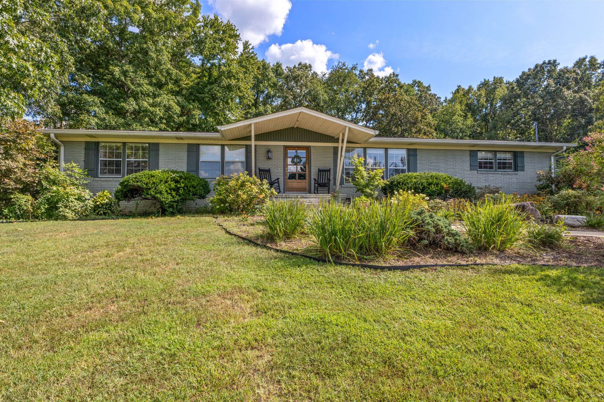 2550 Highway 70 #E, Dickson, TN 37055
