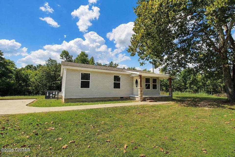 13761 Natchez Trace Rd, Lexington, TN 38351