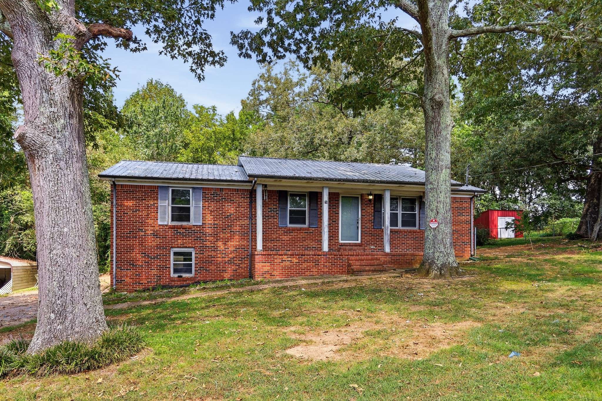 76 Gay Rd, Mcminnville, TN 37110