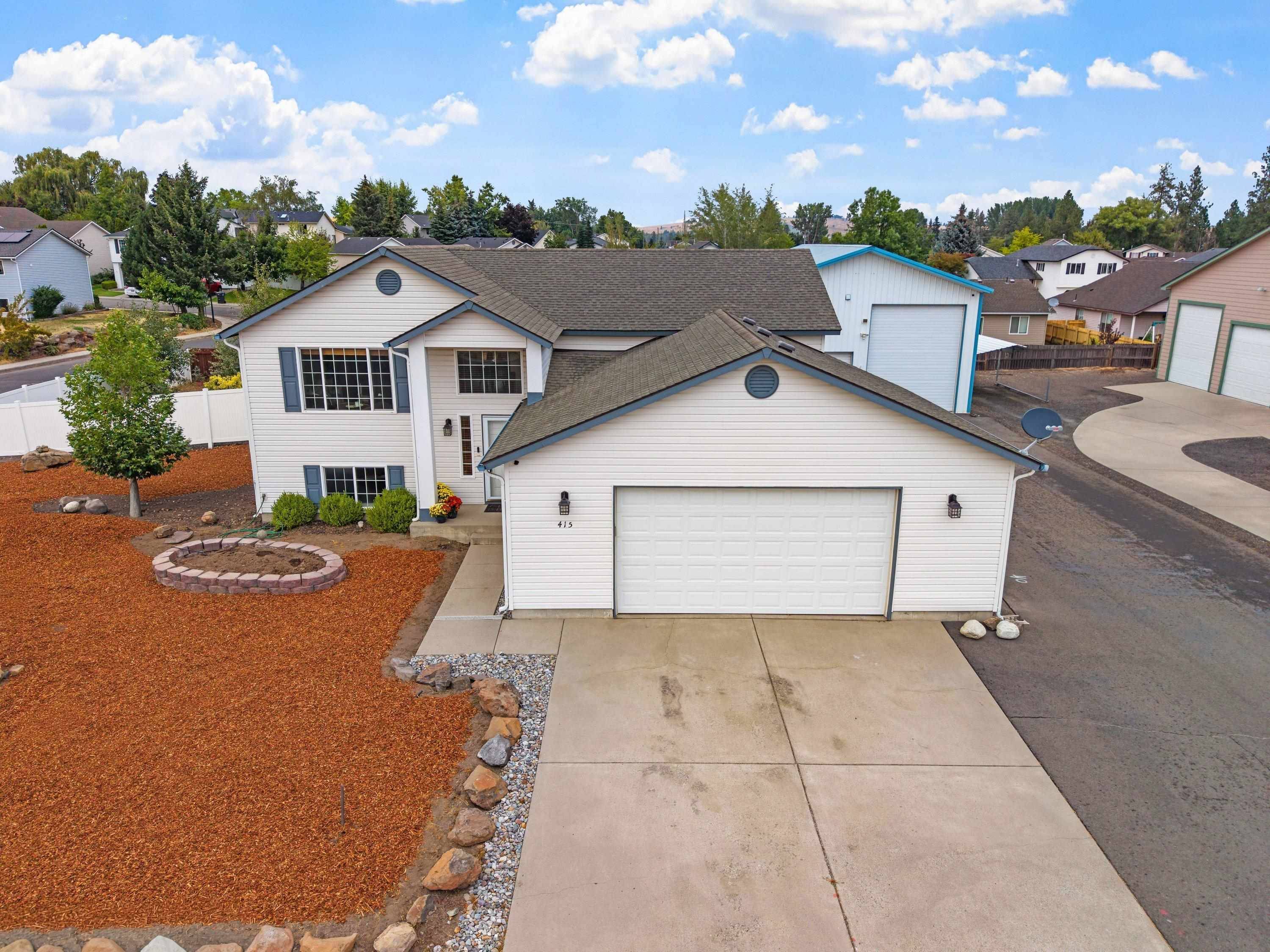 415 Simpson Pkwy, Cheney, WA 99004