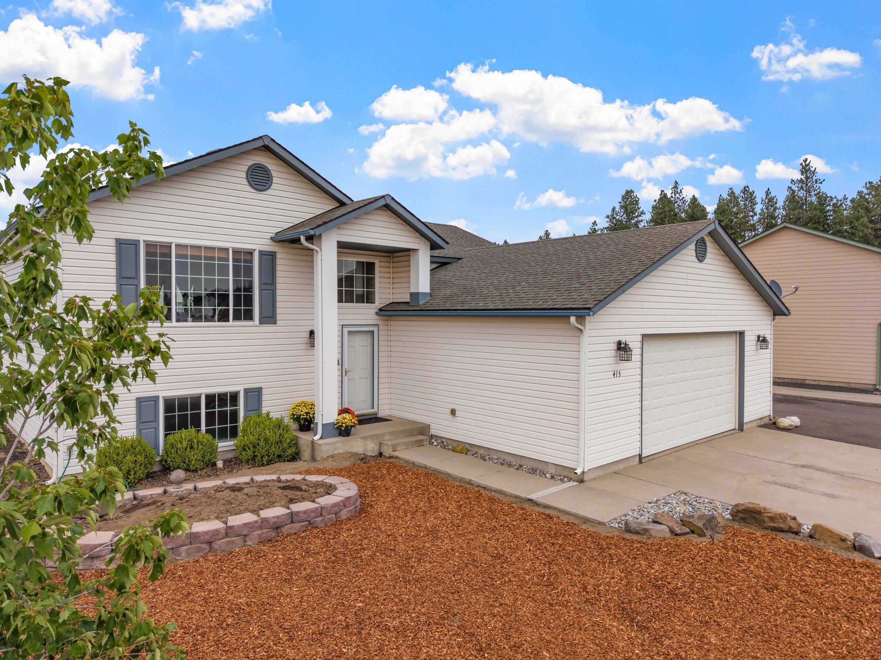 415 Simpson Pkwy, Cheney, WA 99004