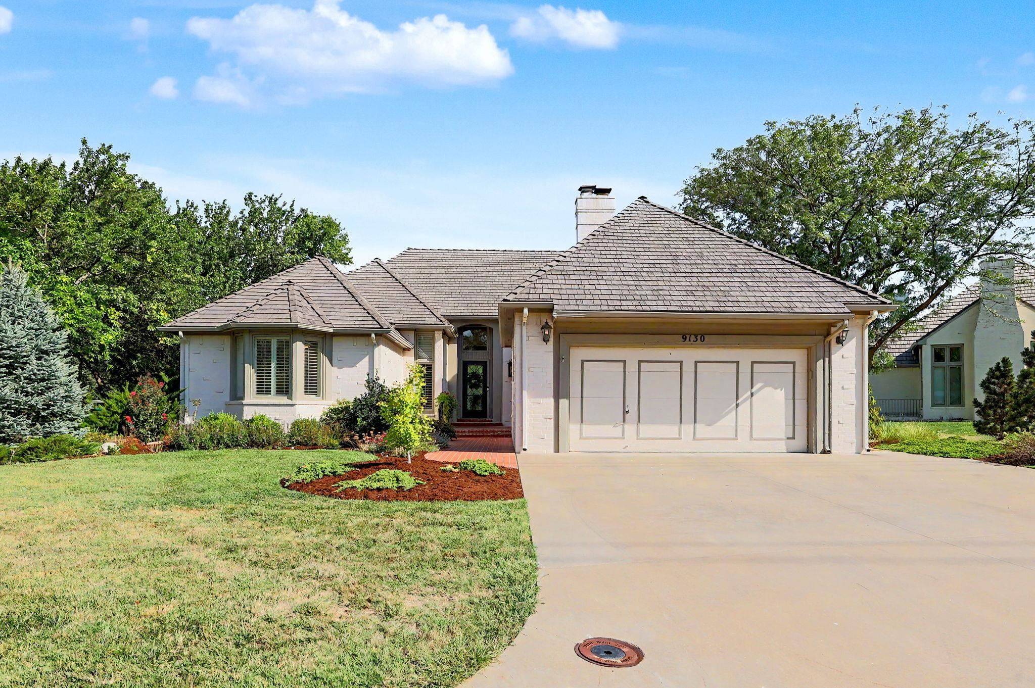 9130 E Woodspring St, Wichita, KS 67226