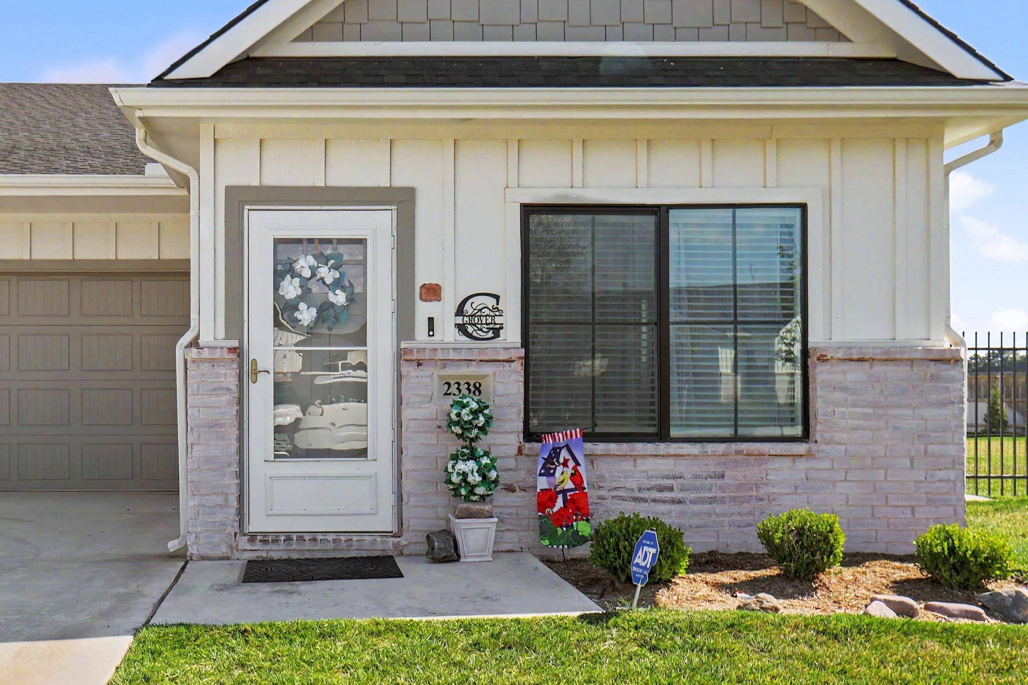 2338 S Spring Hill Ct, Goddard, KS 67052