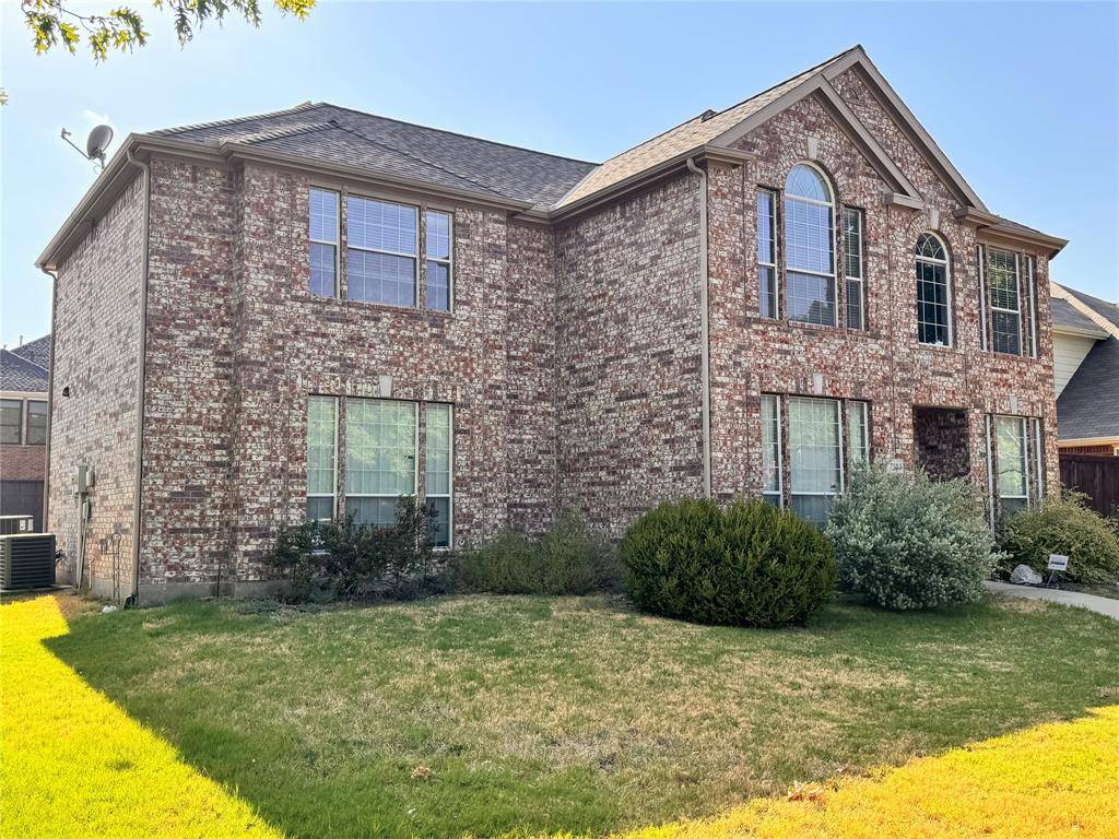 7585 Ravenhill Drive, Frisco, TX 75035
