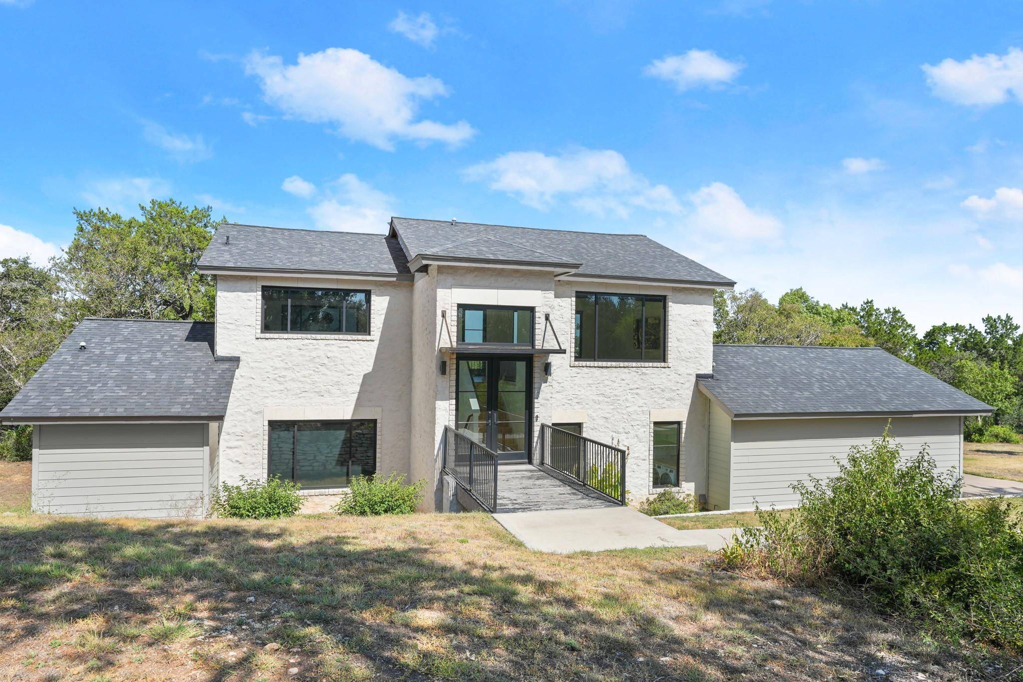 1703 Yaupon Valley RD, West Lake Hills, TX 78746