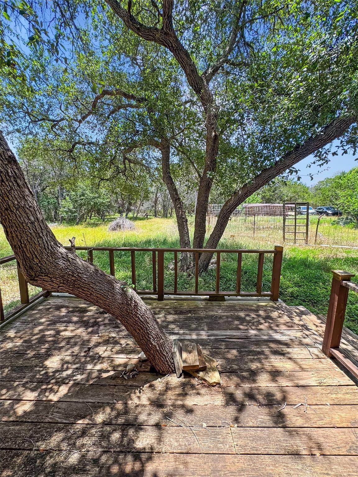 1101 Days End RD, Wimberley, TX 78676