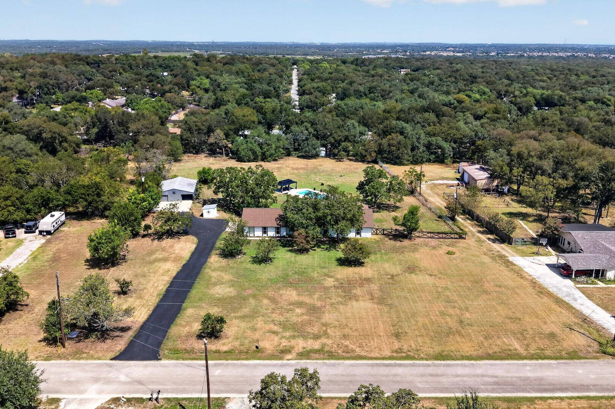 504 Buckaroo TRL, Buda, TX 78610