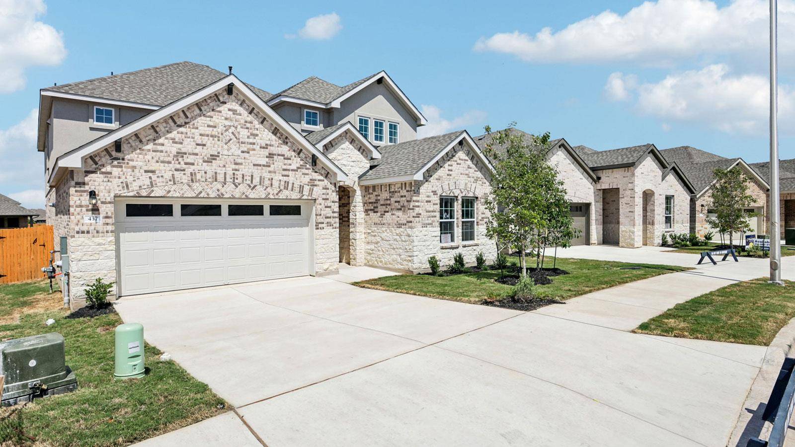 437 Eagle Canyon DR, Leander, TX 78641
