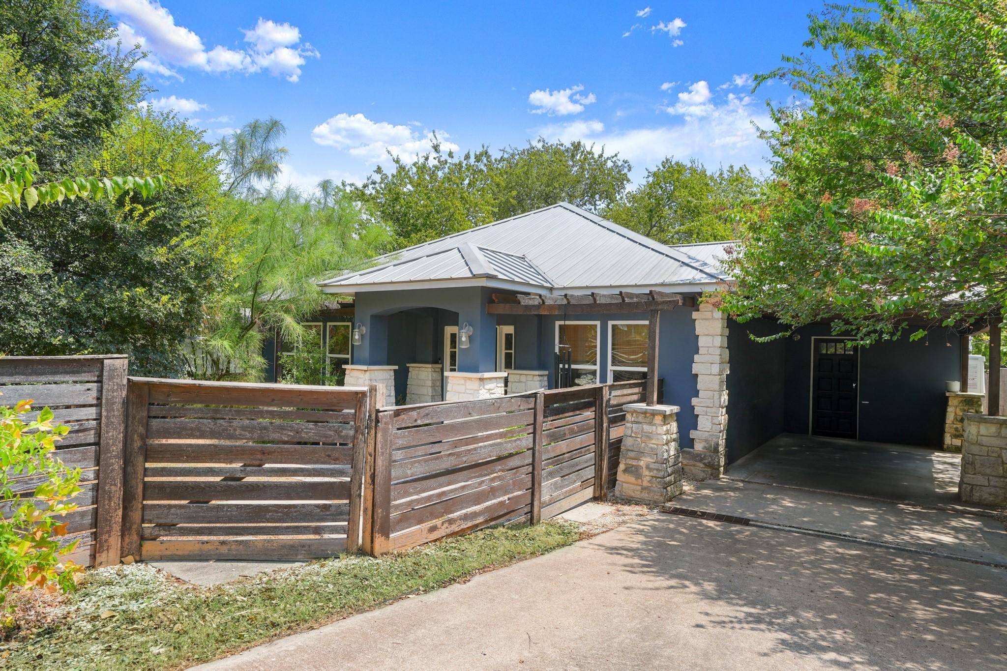 2501 Del Curto RD, Austin, TX 78704