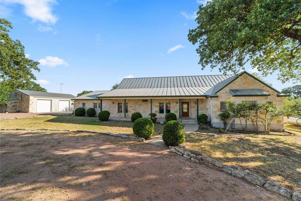 285 Triple Creek RD, Fredericksburg, TX 78624