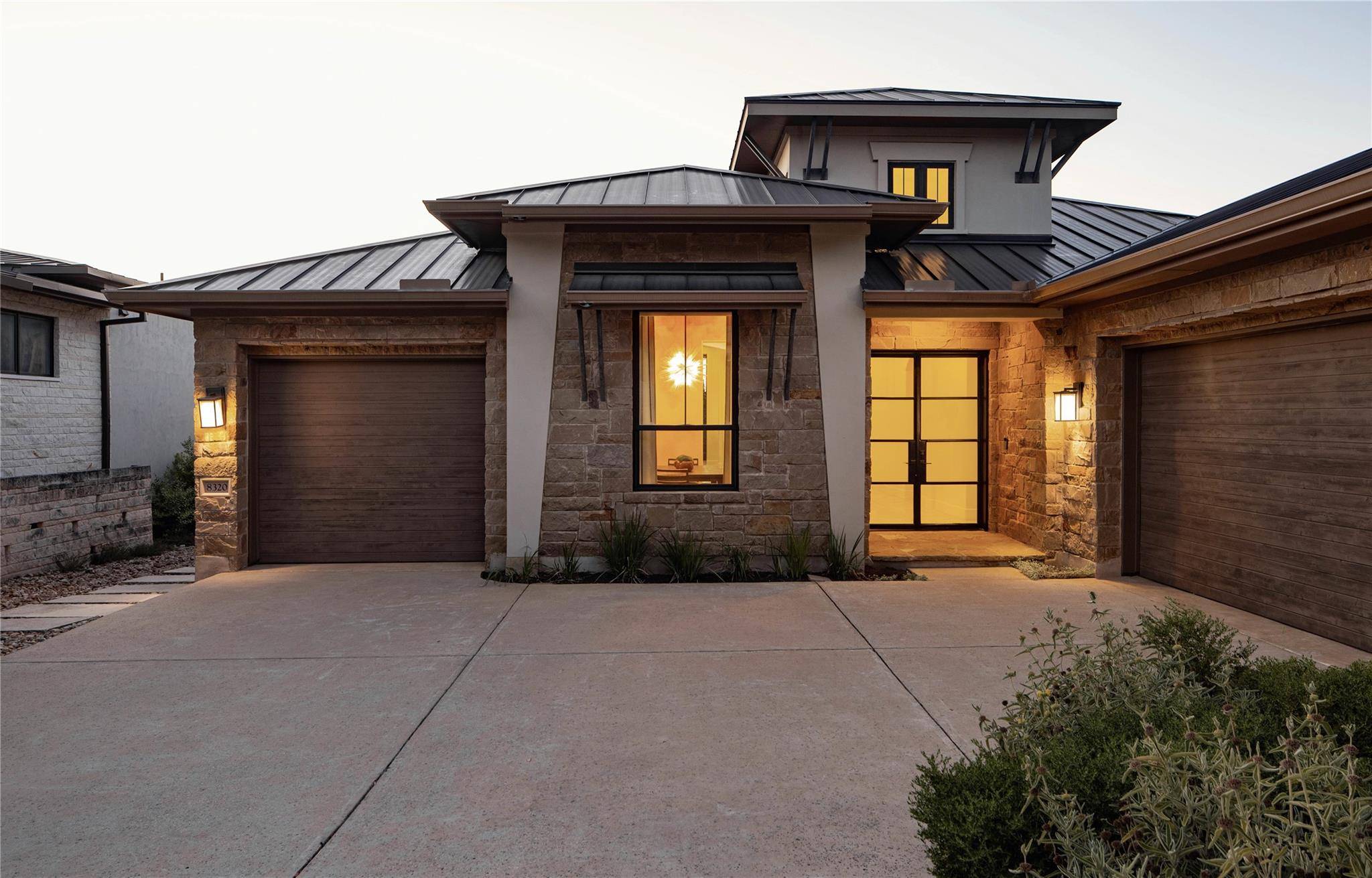 8320 Carranzo DR, Austin, TX 78735
