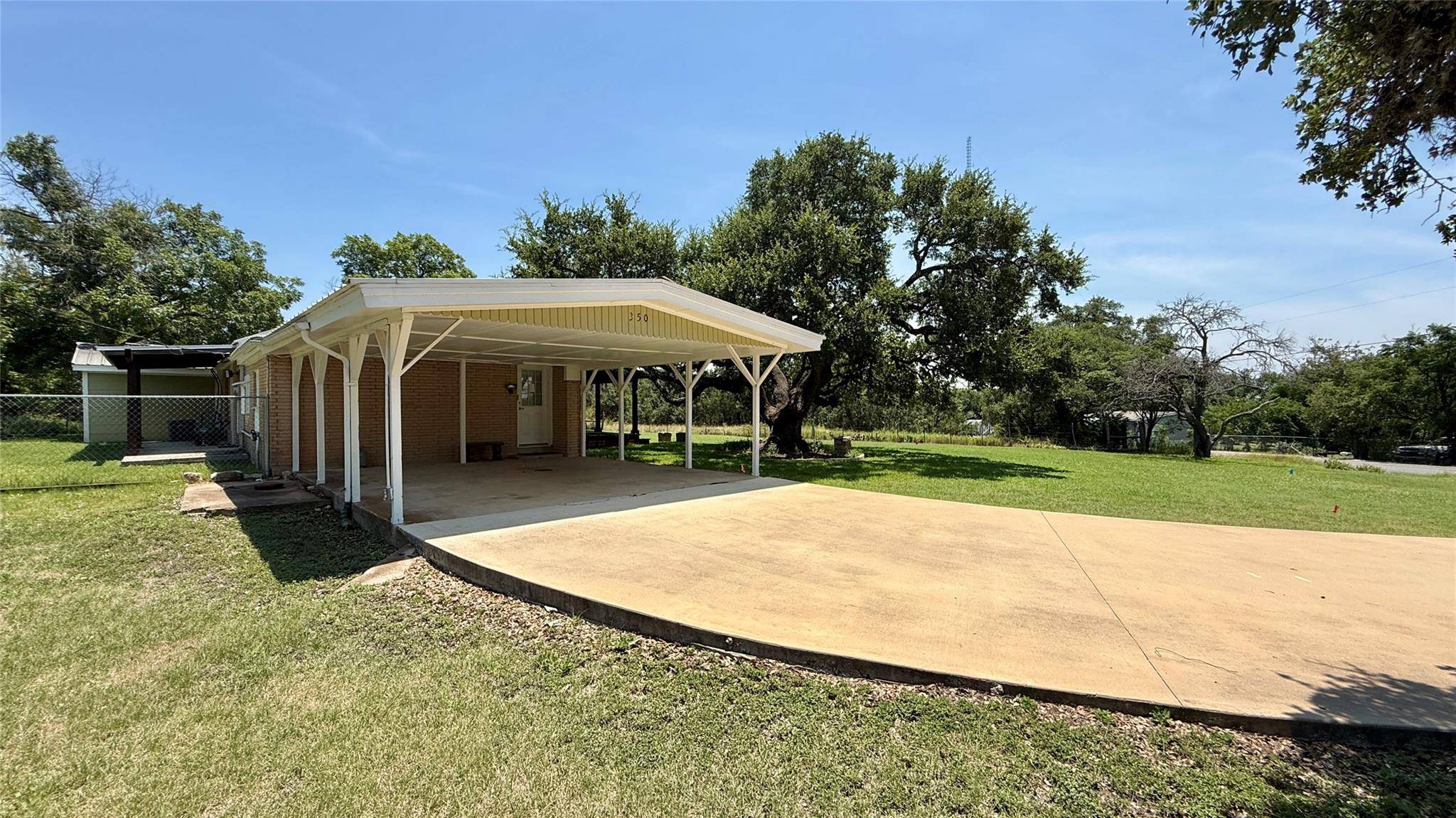 350 County Road 201 RD, Liberty Hill, TX 78642