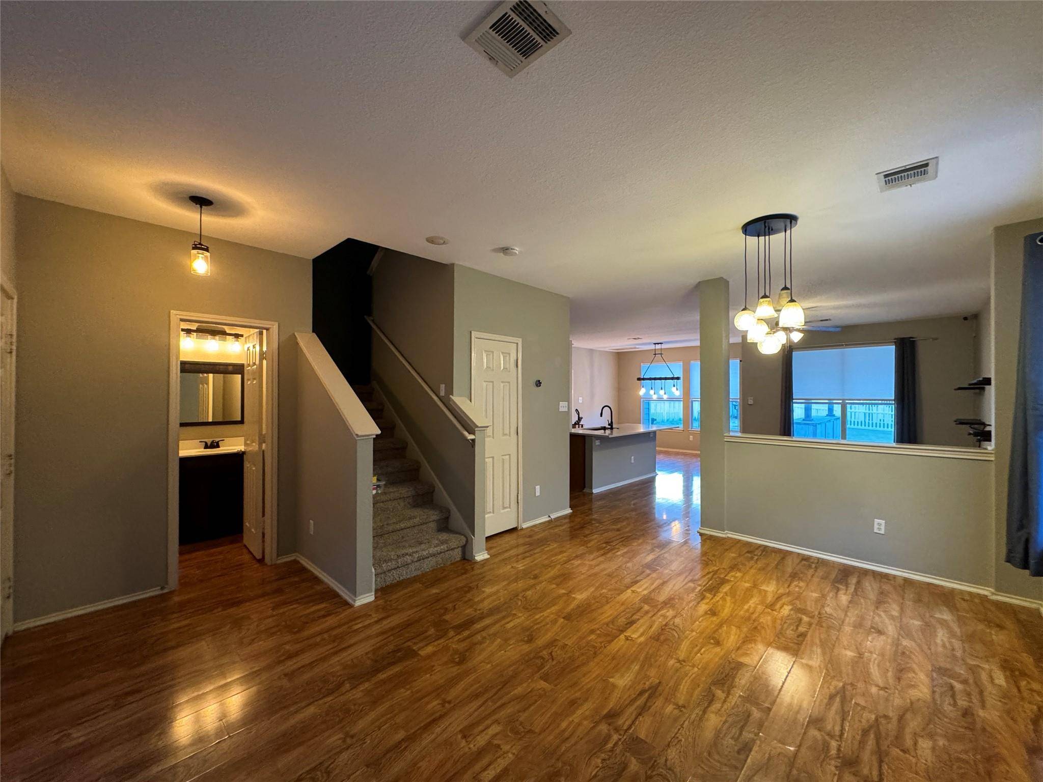 701 Sampson ST, Kyle, TX 78640